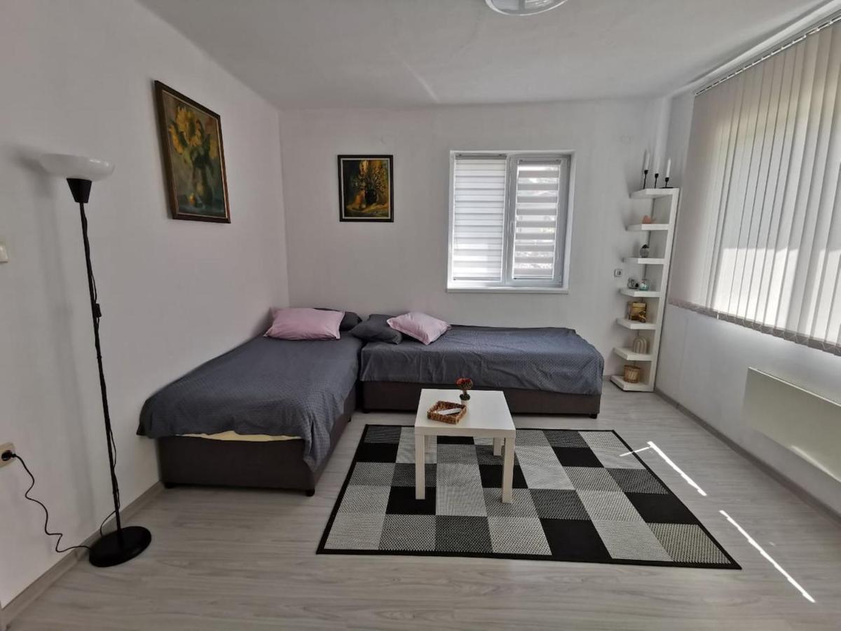 Mira Home Veliko Tarnovo Ngoại thất bức ảnh